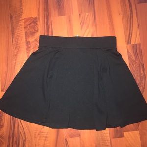 H&M Black Zip Up Skirt